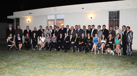 08122012 GRUPO  de motociclistas disfrutaron de agradable posada.