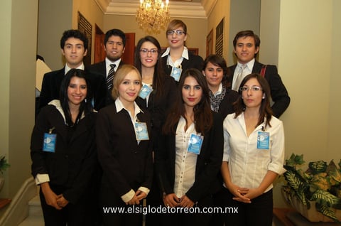 03122012 ALUMNOS  de séptimo semestre de Comunicación.