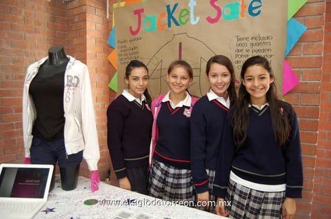 07122012 MARIANA , Valeria, Vanessa y Edith.