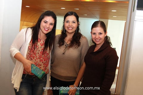 JACKIE, Lily y Vero.