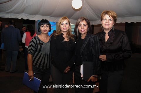 PAULINA, Claudia, Mariné y Lourdes