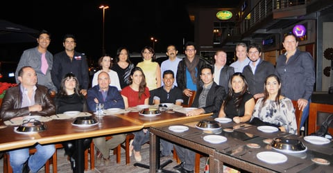 INTEGRANTES de la quinta generación de la Escuela de Joyería de Plata del Tec de Monterrey, junto a su director, maestros