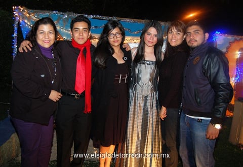 16122012 IRMA,  Luis, Bere, Astrid, Lupita y Alonso.