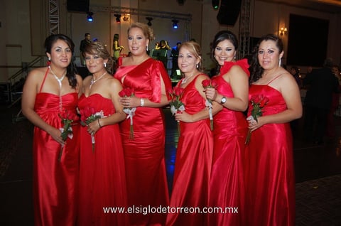 16122012 BODA.  Carolina, Susy, Maru, Nuri, Jose y Ruth.