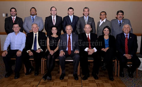 18122012 LOS MÉDICOS  disfrutaron de gratos momentos.