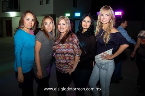 21122012 EN POSADA.  Rosy, Carmen, Irma, Angie y Drina.
