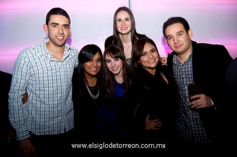 19122012 EN CUMPLEAÑOS. Emilio, Salmma, Ingrid, Ana Gaby, Aimeé y Samuel, fueron captados al momento de disfrutar en reciente festejo.