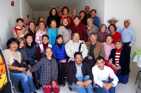 22122012 REUNIÓN DECEMBRINA.  Integrantes del equipo de cachibol, en su posada.