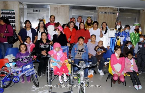23122012 POSADA EN EL HOSPITAL . Contentos estuvieron los pequeñitos que se encuentran hospitalizados en la posada organizada en su honor.