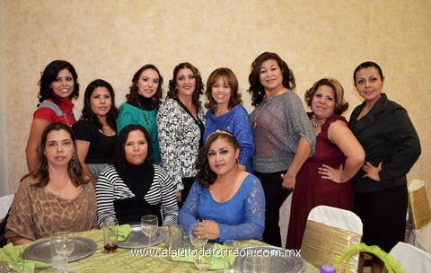 26122012 XV AÑOS DE TRABAJO.  Marisela Ãlvarez, Paty Pérez, Caro Milán, Hortensia Rí­os, Pilar Sifuentes, Paola Burciaga, Oyuki Martí­nez y Paula Rodrí­guez.