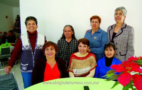 27122012 LUPE , Martha, Vica, Paty, Lety, Luz y Rocí­o.