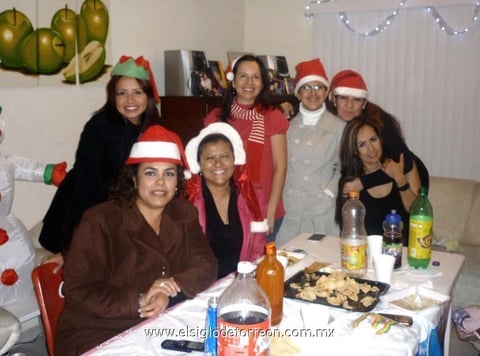 30122012 EXCOMPAÑERAS DE LA ETI.  Nancy Ortiz, Cecy Hernández, Eunice Romo, Laura Hernández, Nancy Garay, Tania Cárdenas y Rosy DÃ­az de León.