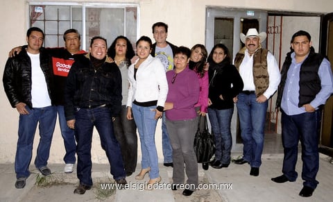 31122012 POSADA.  Grupo de amigos disfrutó de agradable reunión decembrina.
