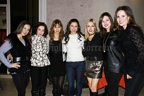 Cecy, Lorena, Lorena, Claudia, Diana, Karina y Cecy.