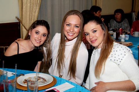 Diana Fernández , Melissa Cantú y Valeria Fernández.