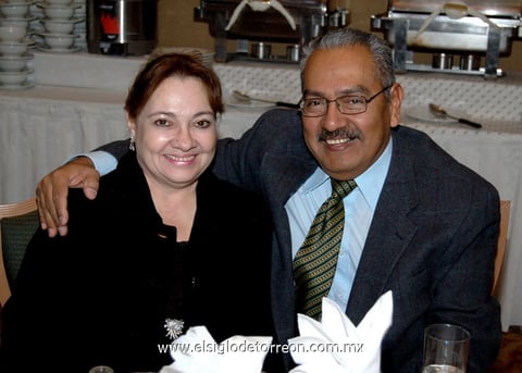AMENO FESTEJO.  Covadonga Guzmán y Víctor Vargas.