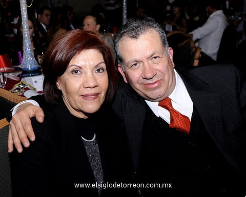LUPITA  y Jaime.