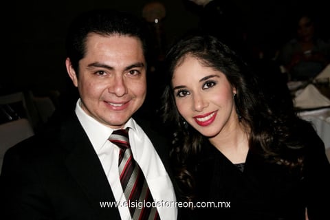 BETO  Contreras y Corina Vela.