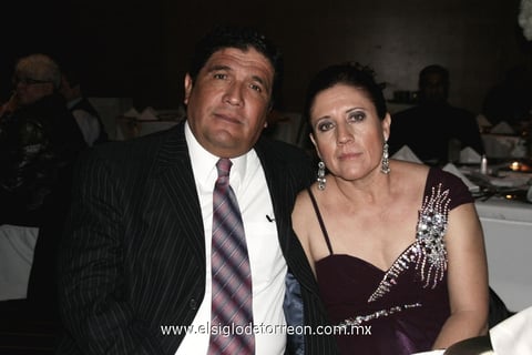 EN RECEPCIóN NUPCIAL.  Rodolfo y Paty.