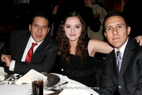 02012013 RODOLFO,  Sonia y Ricky.
