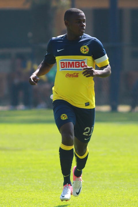 Narciso Mina al América: El ecuatoriano llega del Barcelona de Guayaquil con fama de goleador, con la pólvora seca y con la misión de formar una dupla temible con su compatriota Christian Benítez.