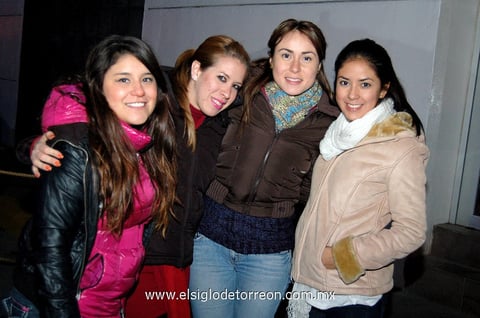 05012013 MAYRA , Ale, Ale y Fer.