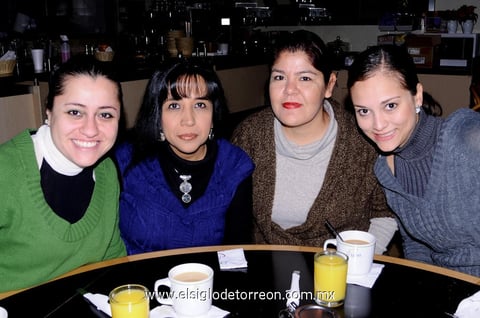 07012013 MARISOL  Moreno, Claudia Ãlvarez, Claudia Parga y Marichelo.
