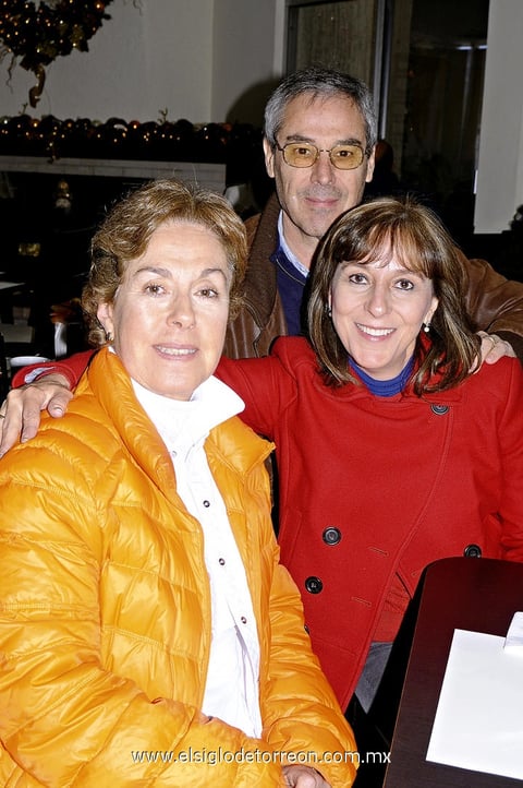 06012013 HERNÃ¡N , Margo y Laura.