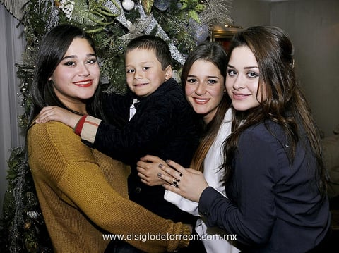 06012013 CENA NAVIDEÃ±A.  Ãngela, Eduardo, Ale y Alicia.