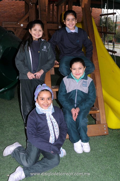 08012013 MARÃ­A JOSÃ© , Fernanda, Vicky y Andrea.