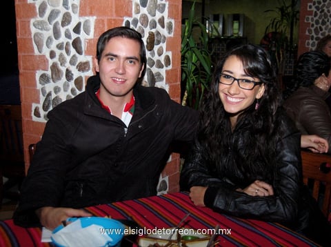RECORRIDO SOCIAL.  Gerardo Aguilera y Sofía Hernández.