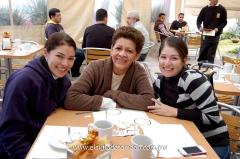 09012013 ANA MARÃ­A , Marina y Paloma.
