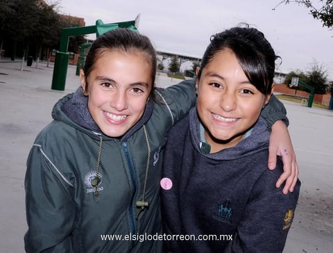 08012013 MICHELLE  y Diana.