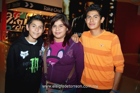 08012013 EN EL CINE.  Jorge Denis y Miguel.
