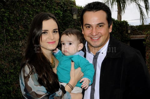 Alejandra, José Armando y Armando.