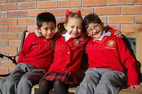 Dini, Renata y Érick