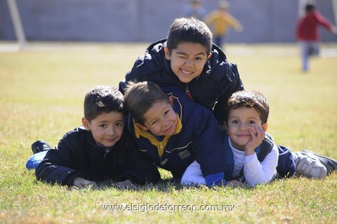 11012013 PAULINA,  Daniela, Homero y JosÃ© AndrÃ©s.