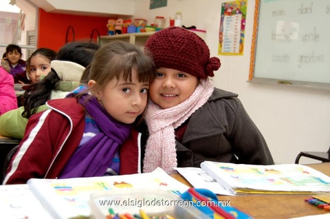 10012013 Ã‰RIKA  e Itzel.