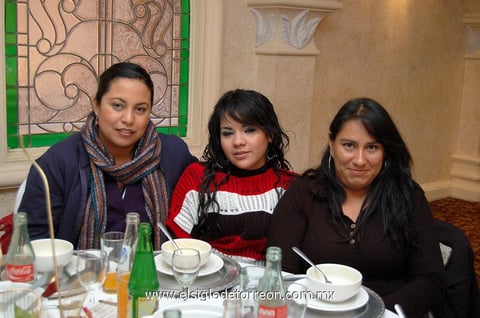 11012013 ROXANA,  Sarita y Vero.