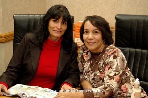 12012013 EN REUNIÃ³N.  Sara y Blanca.