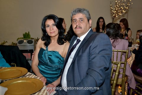 ALEJANDRO  y Ana María.
