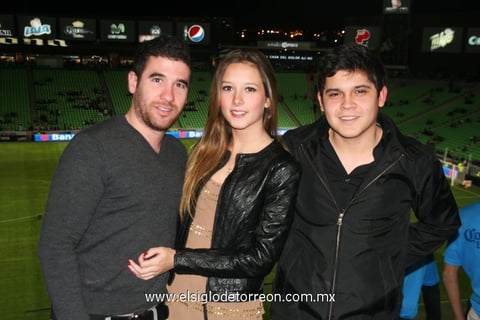 14012013 ÃNGEL  TreviÃ±o, Eva Quintero y Pepe EnrÃ­quez.