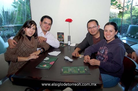16012013 MARIANA , Pablo, Omar y Briseida.