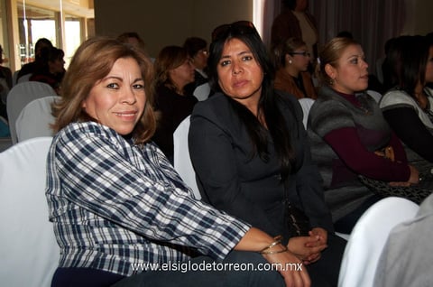 17012013 ZELENE,  Mayela, Yolanda, Lesly y Edith.