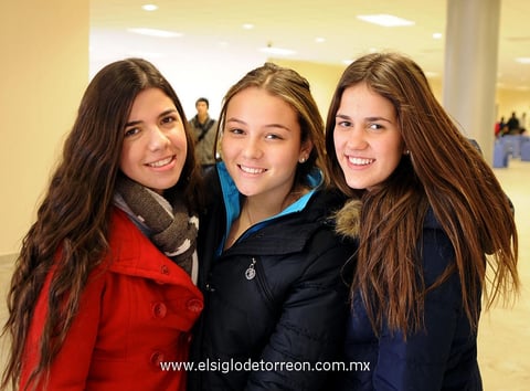 19012013 MARYFER , Jenny y Marijose.