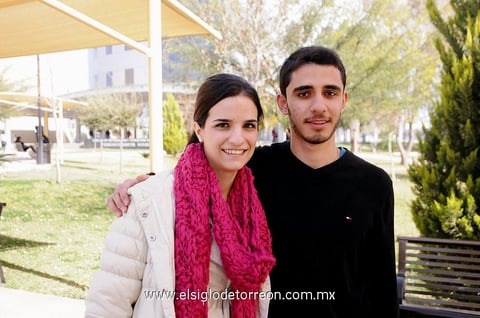 MARIANA  y Nesim.