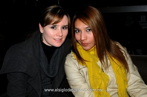 21012013 PAULINA  Sáenz y Alejandra Jiménez.
