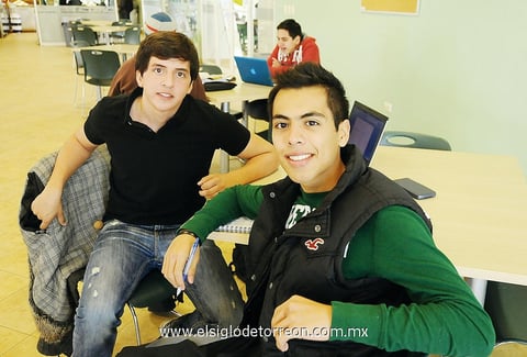 20012013 EN CLASES.  David y Andrés.