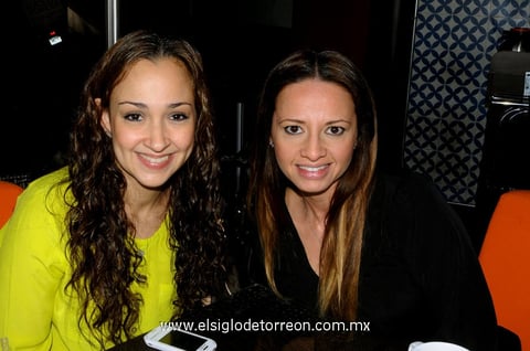 23012013 CLAUDIA  Gutiérrez y Gloria González.