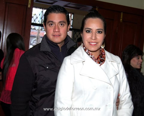 DOMINIC , Socorro y Valeria.